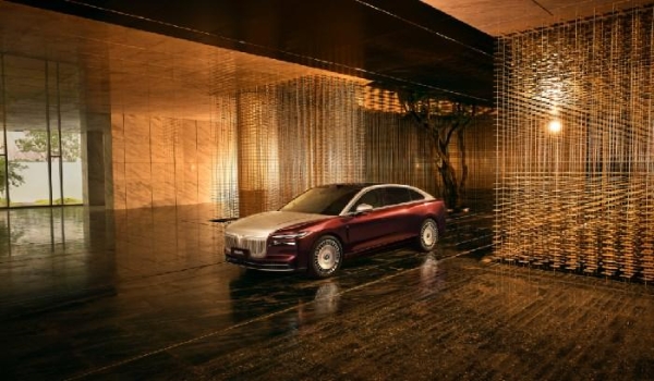 岚图追光L定档12月10日上市，华系首款800V插混旗舰轿车即将登场