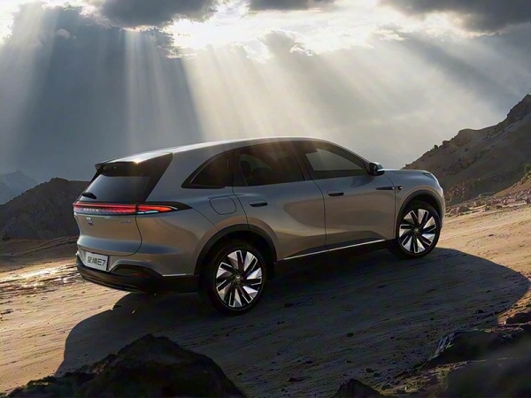 别克至境E7官图发布 搭载1.5T插混