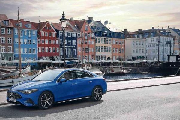 梅赛德斯-奔驰2025年电动汽车销量进一步落后于宝马