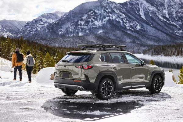 传马自达将电动汽车计划推迟两年