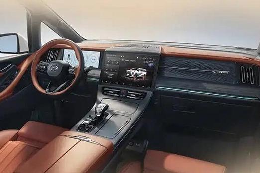 2026款广汽传祺M8 HEV上市 售价21.98-23.98万