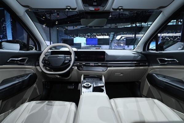 起亚新款狮铂拓界将3月5日上市 提供两种动力