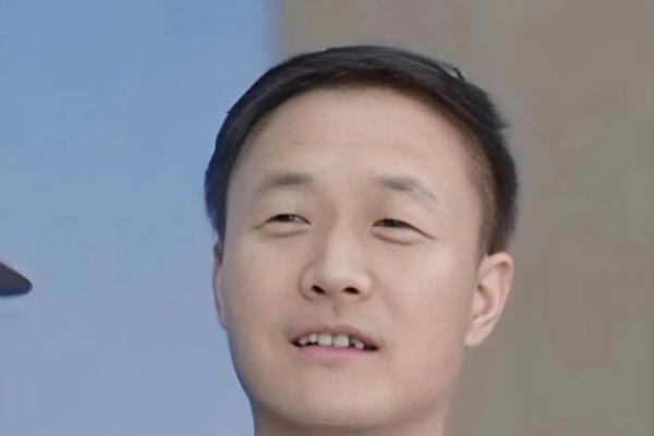 张雪称：公司logo淘宝做的，花了600块！