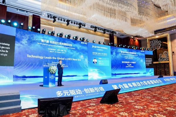 多元动力时代，谁能为中国车企出海提供“全球适配”能力？