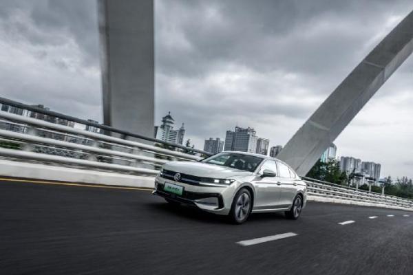 16.99万元起，一汽-大众迈腾PHEV、探岳L PHEV重磅上市