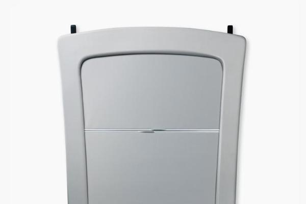 特斯拉Model Y推出手动遮阳帘，售价1499元，值得剁手么？