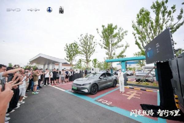 闪充丝路，智行万里——比亚迪护航海上新丝路