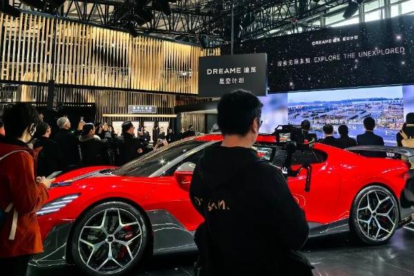 现在还敢入局造车，晚了还是疯了？