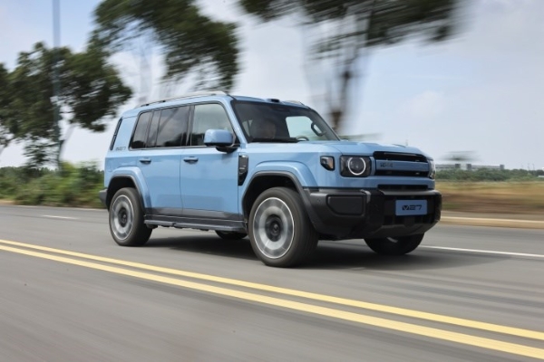 iCAR V27首轮大版本OTA升级：智驾更全能、安全更全面、交互更贴心