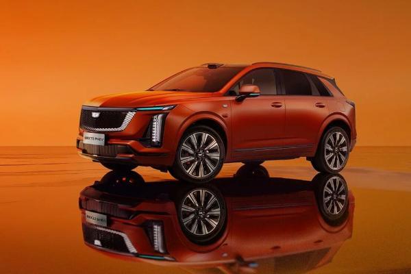 凯迪拉克全新XT5 PHEV首发量产Momenta R7世界模型