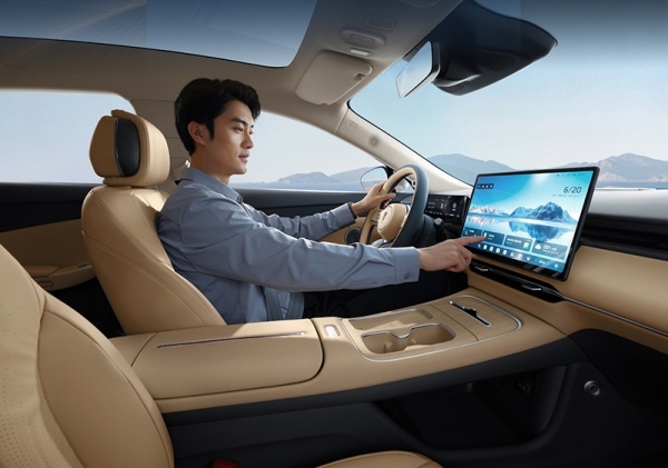 全新红旗H7开启预售 预售价19.18-23.18万