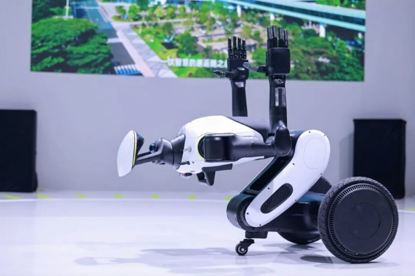 WRC 2026 | 广汽GoMate Mini首次公开展示三折叠新形态