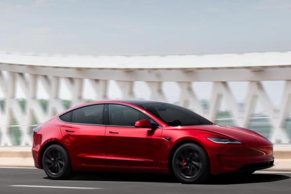 特斯拉Model Y直降1万元！新车主刚下单就被背刺？