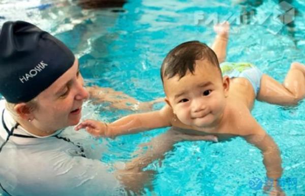 一岁一下婴儿游泳的风险有哪些