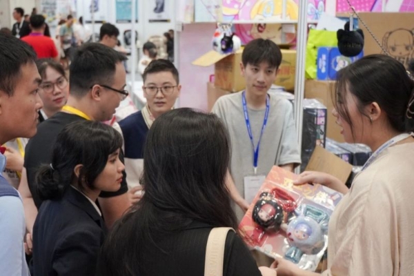 ABC&MOM越南展“玩”出新高度，潮玩席卷、AI加持、网红空降引领东盟市场“新潮流”！