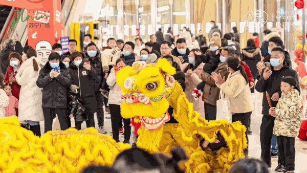 苏宁广场开门红，春节期间客流、销售迎来爆发增长