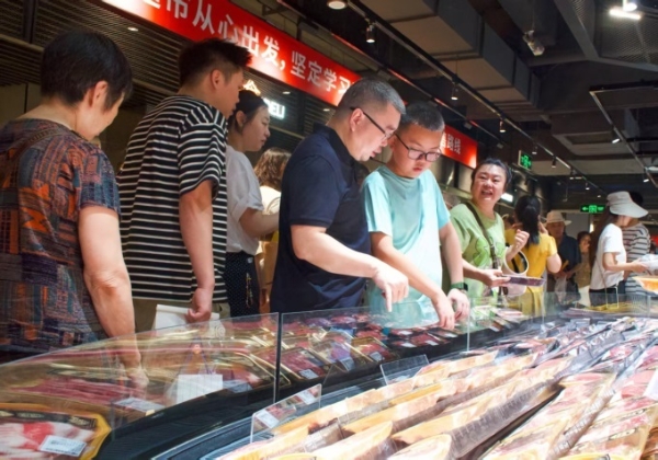 永辉重庆云阳首家调改店亮相滨江购物公园