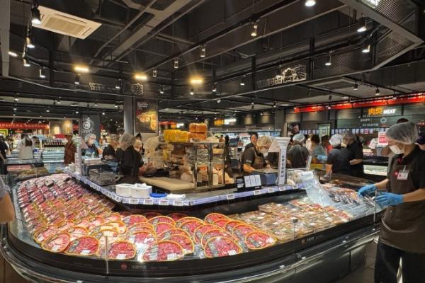 永辉重庆云阳首家调改店亮相滨江购物公园