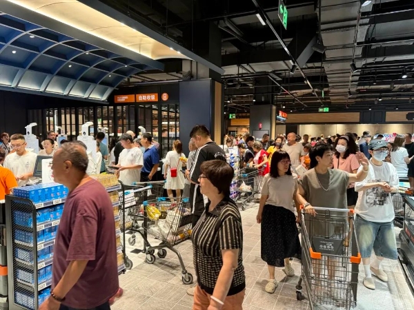 新疆汇嘉时代超市“胖东来”指导调改首店亮相