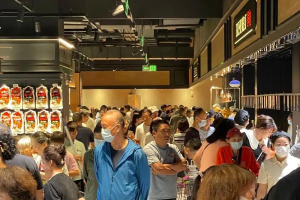 新疆汇嘉时代超市“胖东来”指导调改首店亮相