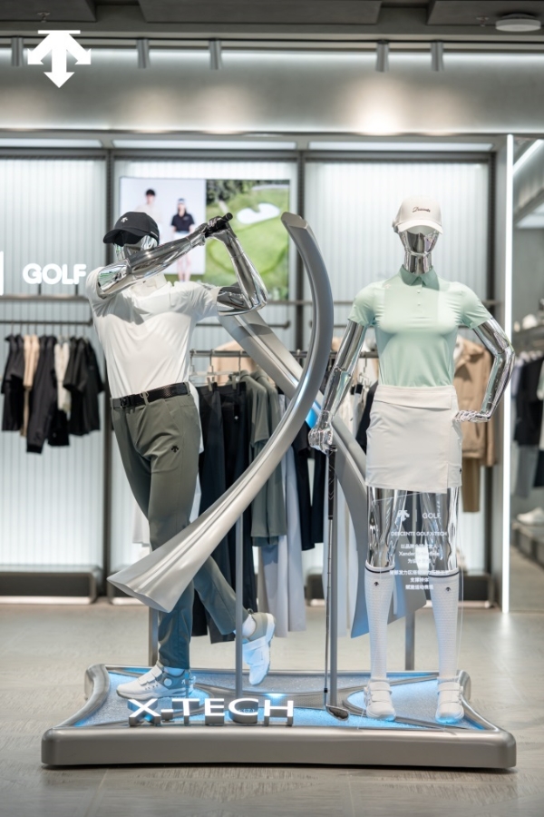 迪桑特DESCENTE HANGZHOU杭州城市概念店正式启幕