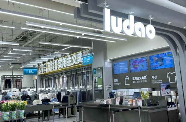 实探鹿岛成都首家城市旗舰店：凭什么做到70%复购率？