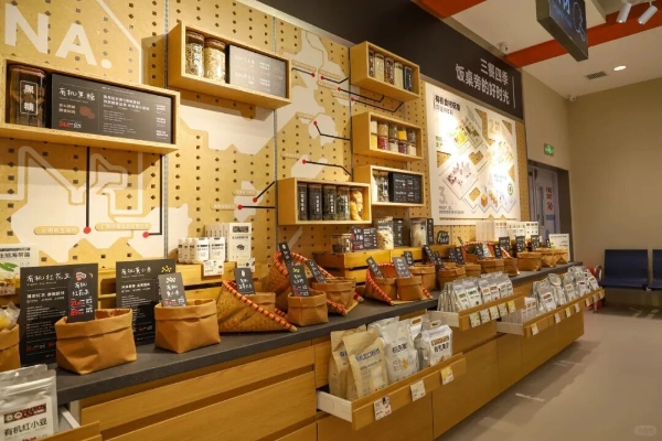 实探鹿岛成都首家城市旗舰店：凭什么做到70%复购率？