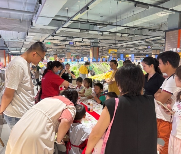 好润佳世纪城店历经7个月调改启幕，正式“接棒万家烟火”