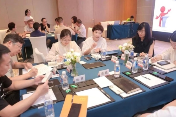 步步高超市综合管理总监胡伟：美好之路，从心出发