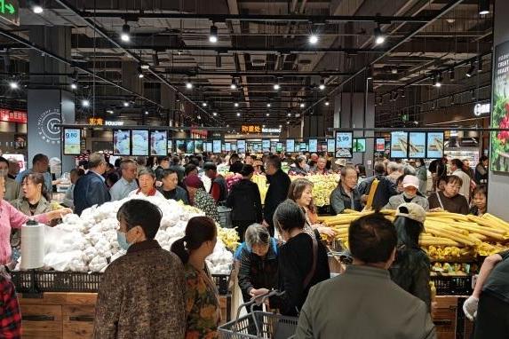 三店启幕！“胖永辉”深耕成都再扩圈