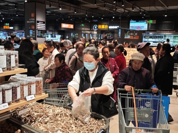 重庆丰都久桓时代广场迎“胖永辉”首店