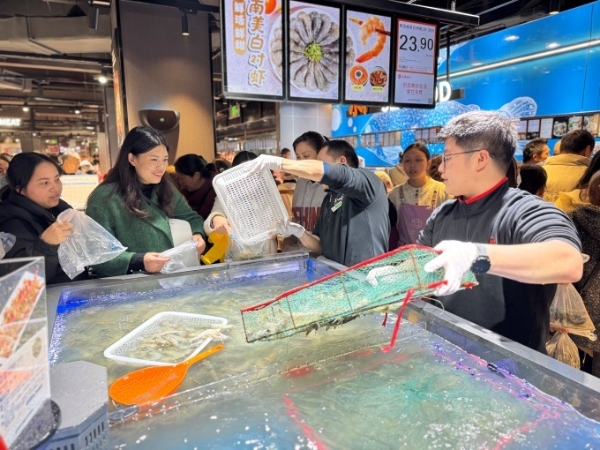 万州再迎“胖永辉”，永辉超市国贸店调改开业