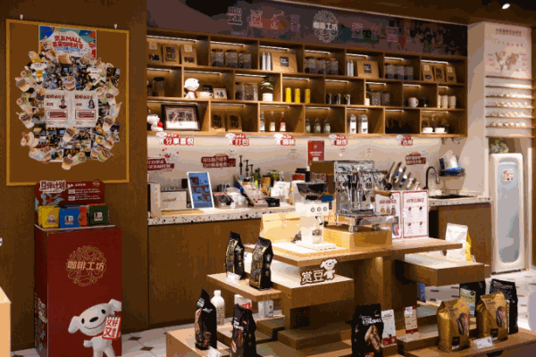 京东MALL与德龙聚势共赢，新品首发暨战略合作锚定2026新航向