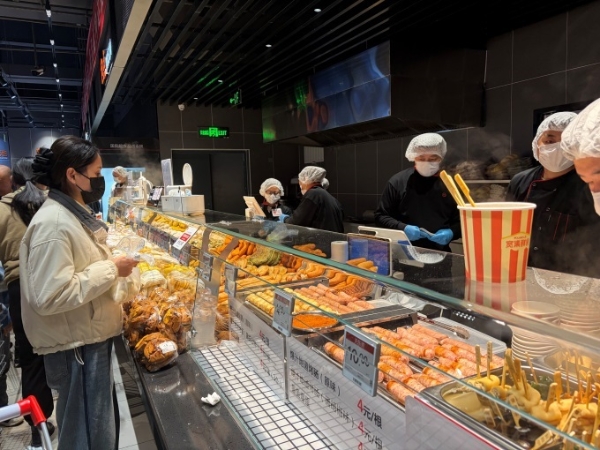 南充再迎“胖永辉”，永辉英伦城邦店焕新开业