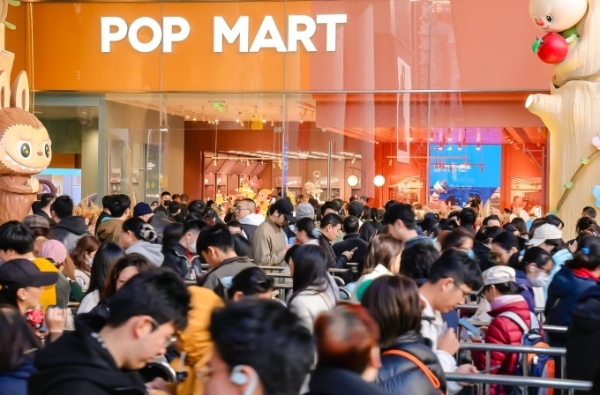 泡泡玛特上海城市旗舰店入驻世茂广场