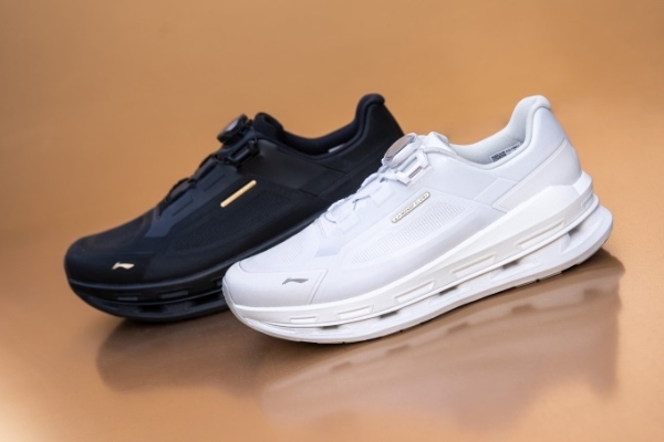 李宁全球首家龙店在三里屯太古里开业