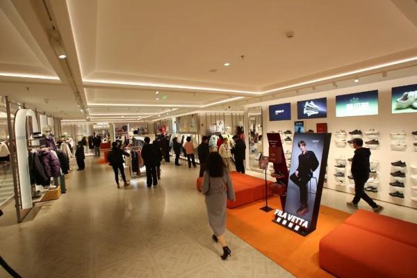 入驻品牌经营业绩暴增5倍，重百百货大店模式绽放新活力