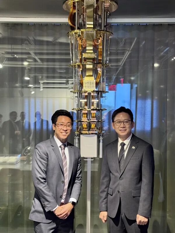 美国、中国“双垄断”量子计算专利