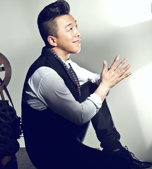 高情商亿万身家影帝今跨界当导演拒绝过林志玲与丑妻恩爱24年