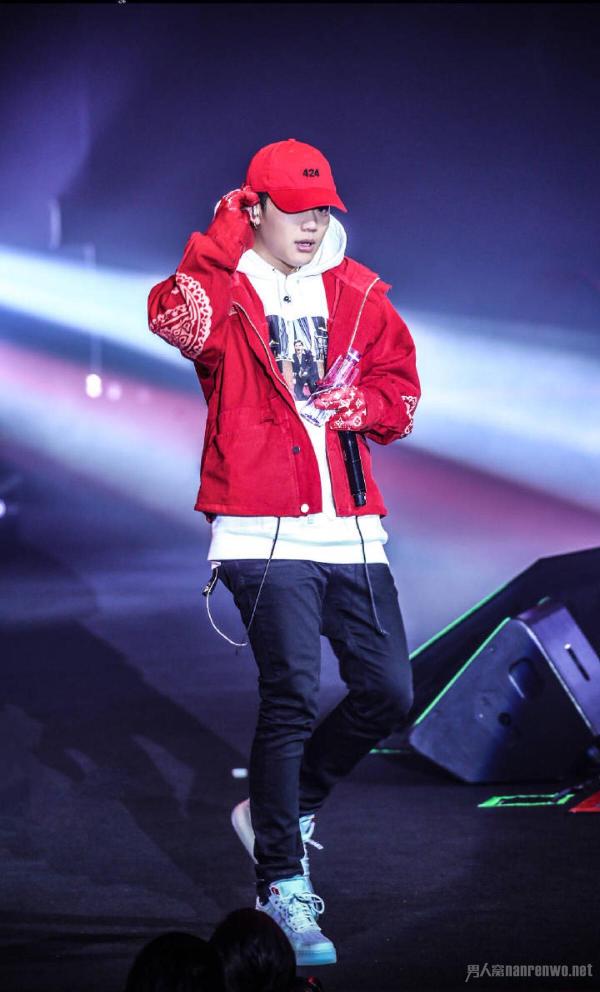 红花会丁飞称pgone已退出红花会和李小璐已分手