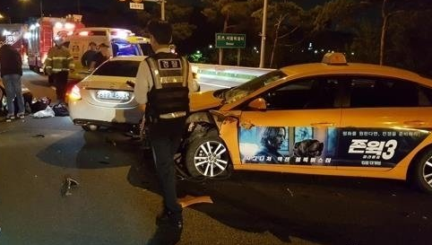 韩国艺人车祸图片