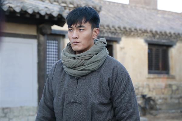 殷飞执导,王新,阿丽亚,王翌舟,吴旭东领衔主演的电视剧《绝地反击》