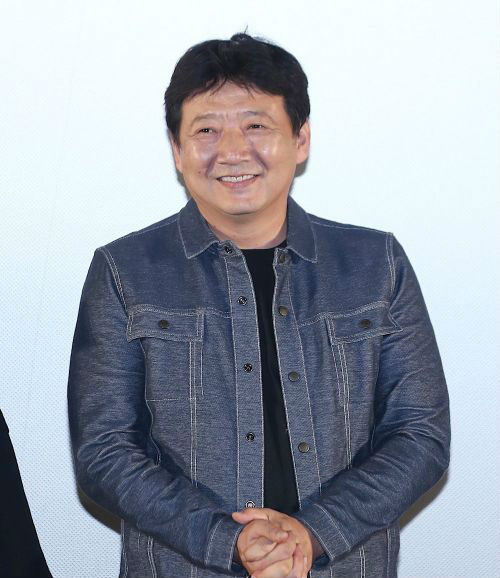 电影《我是监护人》北京举行首映礼 王砚辉再演老爸，现场求排片