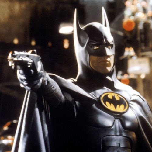 迈克尔·基顿参演《蝙蝠少女》 继《闪电侠》后再饰韦恩