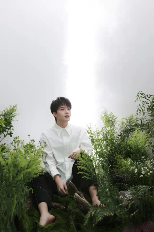 歌手高杨首张个人专辑《自我像》暖冬上线 (3).jpg