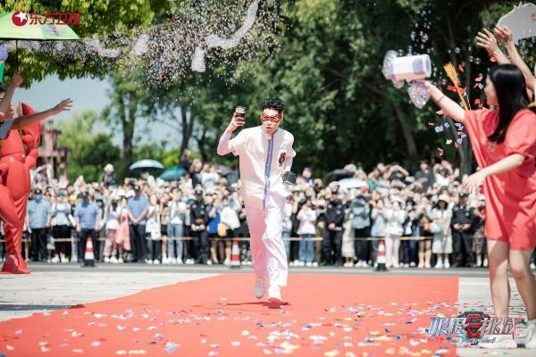 《极限挑战》打响“极限虾王争霸大赛” 黄景瑜搜寻记忆里的味道