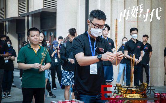 她题材短剧《再婚时代》开机，聚焦女性“心”力量成长