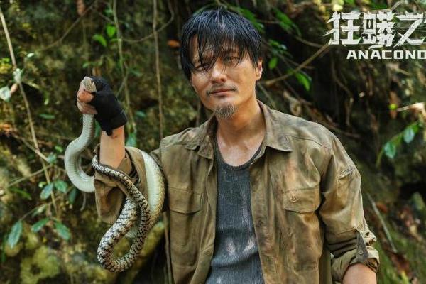 中国版《狂蟒之灾》定档3月1日，密林激战巨蟒 高能惊悚来袭