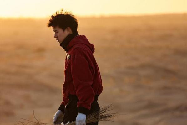 《种地吧2》开启沙漠种树副本 十个勤天体验真实治沙生活