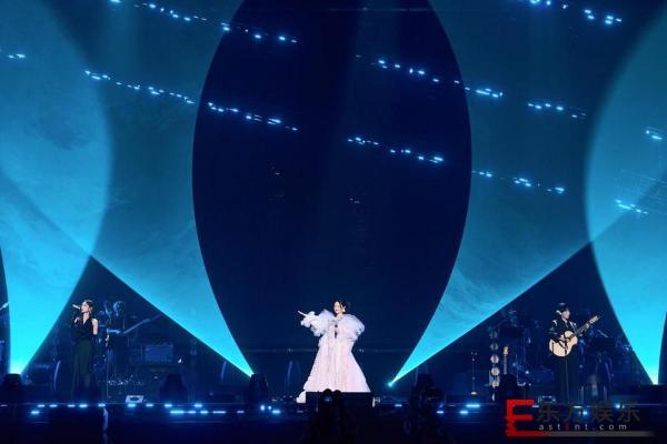 房东的猫「世界/青年」济南演唱会：在荷风泉城里演奏一曲青春音符的夏日回响